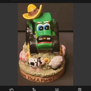 JOHN DEERE MUSIC BOX - Old John Deere Had A Farm